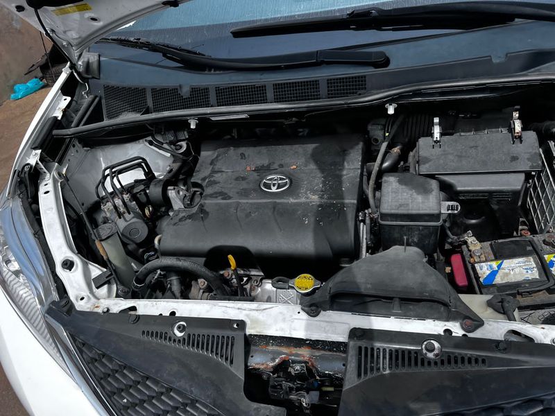 Thumbnail 6 of 2010 Toyota Sienna